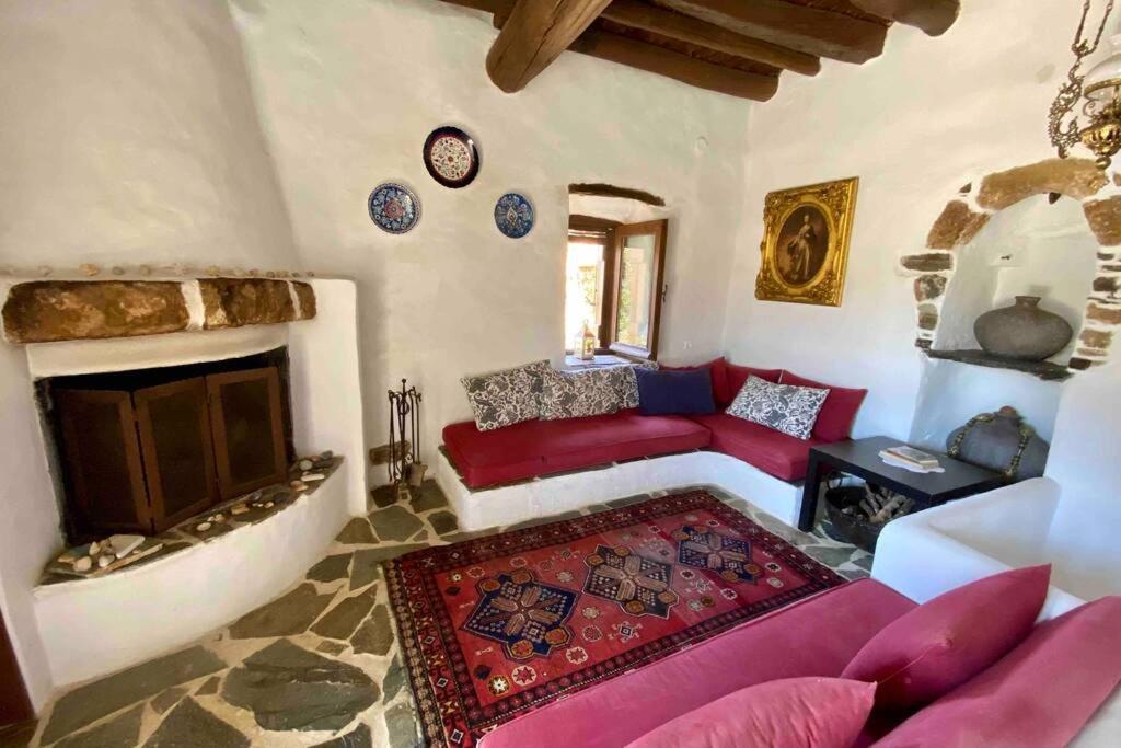 The Old Stone Cottage Karystos  Buitenkant foto